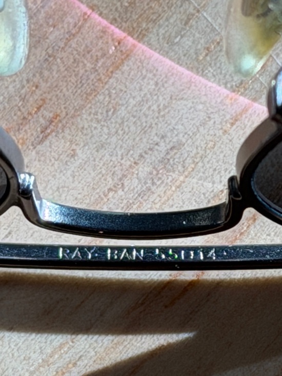 Ray-Ban~Aviator Classic~RB3025~Gunmetal Frame:Grey Gradient Lenses~Size 55-14 main image 6